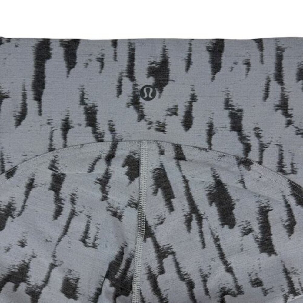 Lululemon InStill Tight 25” in ThreeD Camo Jacquard Asphalt Grey Blk - Picture 5 of 8
